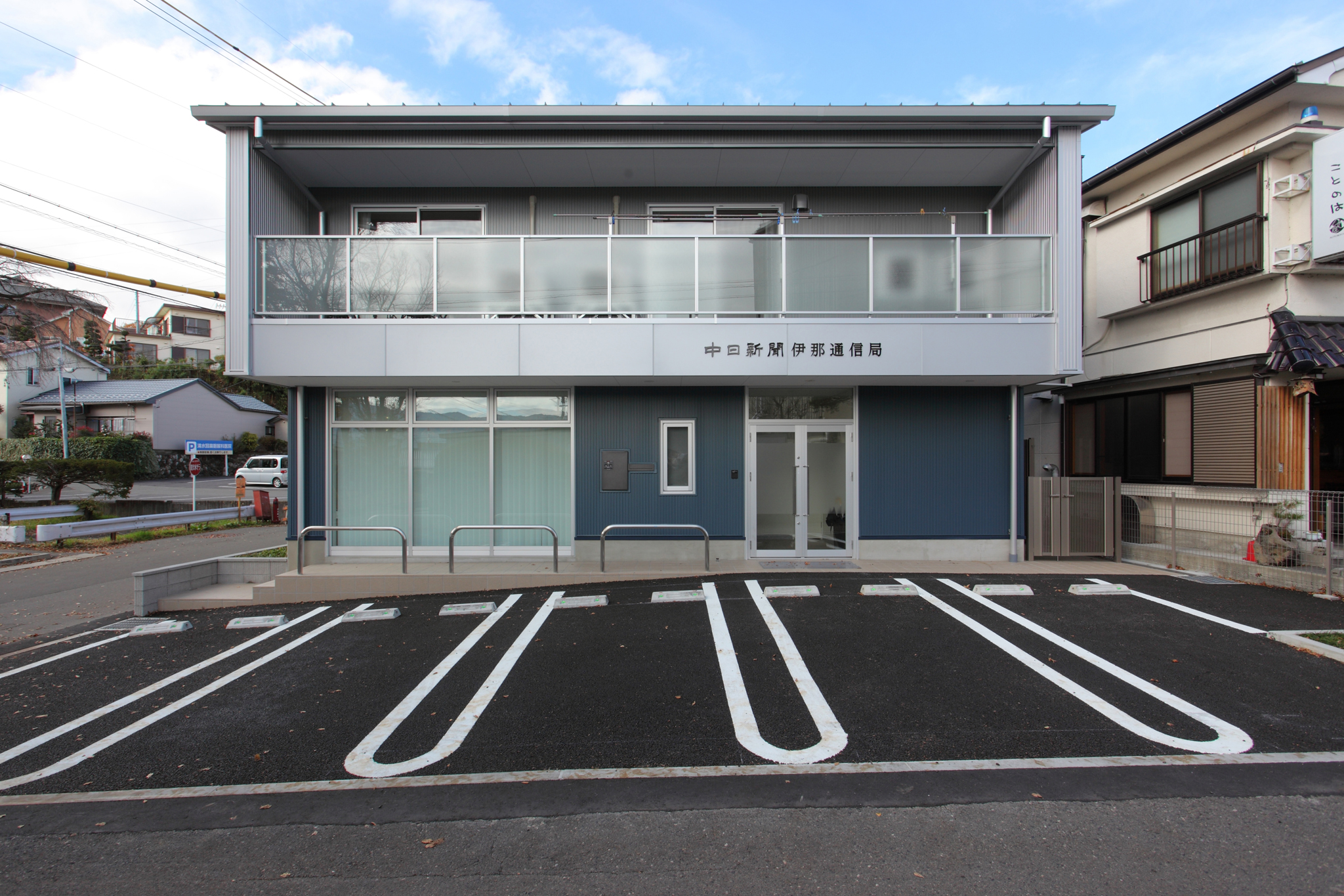 ①外観南東面